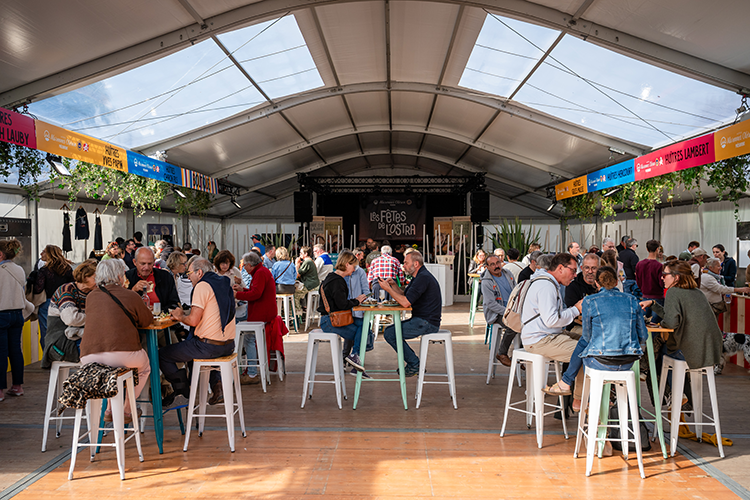 Halle des claires pour les fêtes de l'Ostra